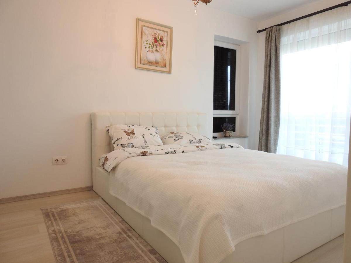 Trust Apartaments 2 Braşov Esterno foto