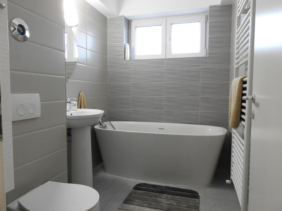 Trust Apartaments 2 Braşov Esterno foto