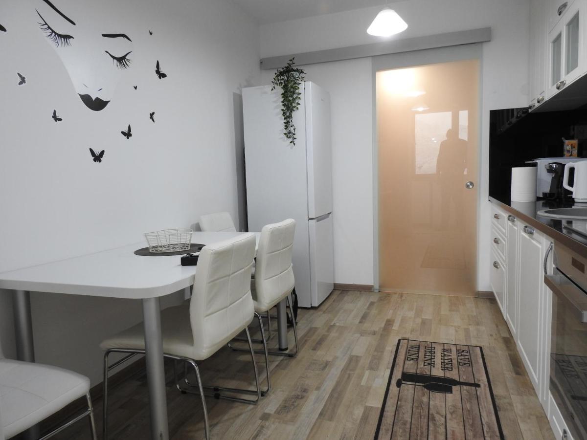 Trust Apartaments 2 Braşov Esterno foto